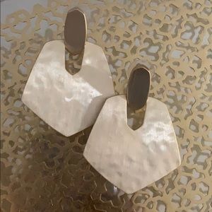 Kendra Scott limited edition Finch earrings!